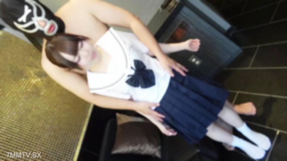 [無碼]fc2-ppv 4740612 【寶藏第二彈】偶像出道前夕。細白./.柔./.滑的身體。在制服姿態下被一位男人興奮的陰莖塞進被撐開的狹窄陰道中，注入白色液體。