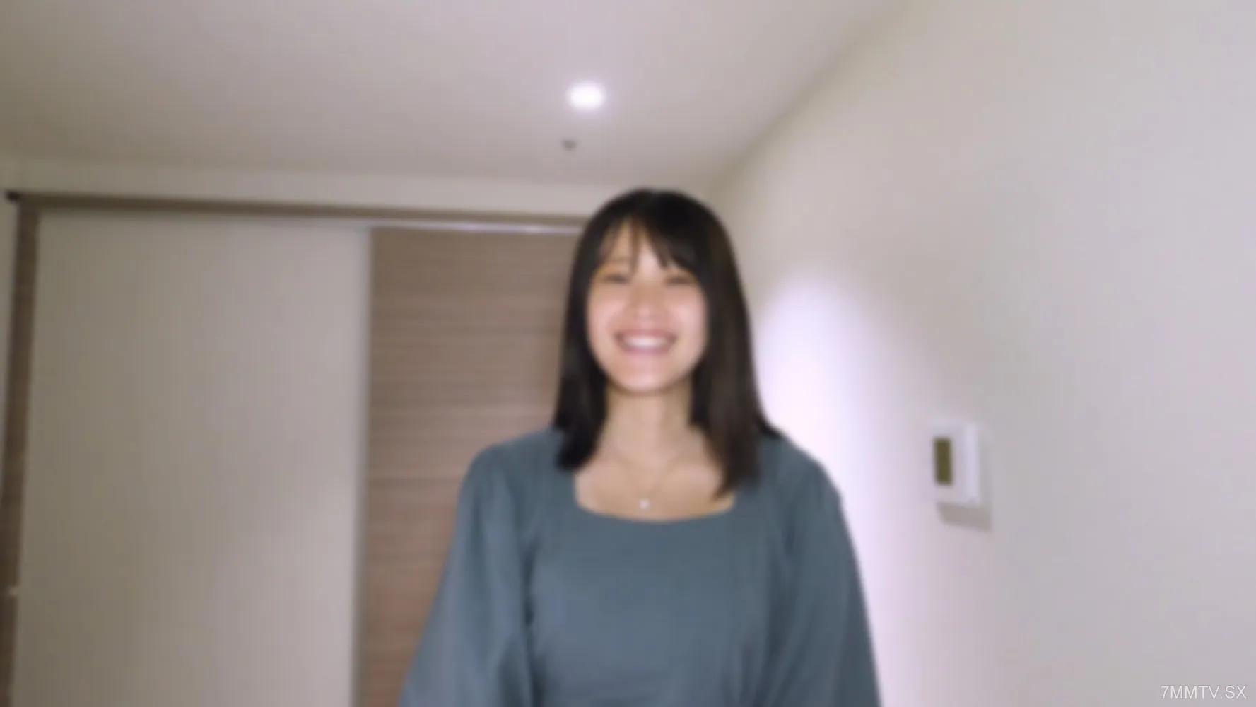 [無碼]FC2-PPV 4289183 [無碼] [足交] D罩杯美女，腿長，身材健美。前偶像纖細的狒狒女洞被射精。我被一個令人毛骨悚然的老人強迫猛烈射精。 FC2-PPV-4289183