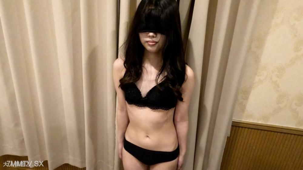 [無碼]fc2-ppv 4593848 【素人初撮り】むぎ(18) 155cm46kgAcup的可愛小胸部。最初很緊張，但輕輕一撩或內射或肛交後，逐漸開始高潮，最後連續高潮。FC2-PPV-4593848